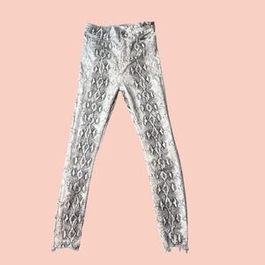 Zara Jeans Women 2 Grey Snakeskin Premium Denim Skinny Raw Hem Animal Print Pant